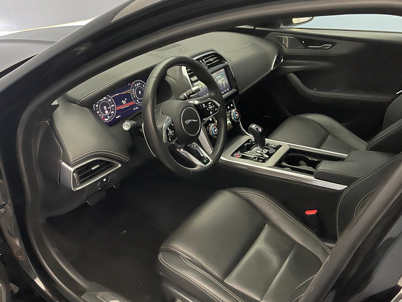 JAGUAR XE 2.0 T 300 R-Dynamic SE AWD, Benzina, Occasioni / Usate, Automatico - 7