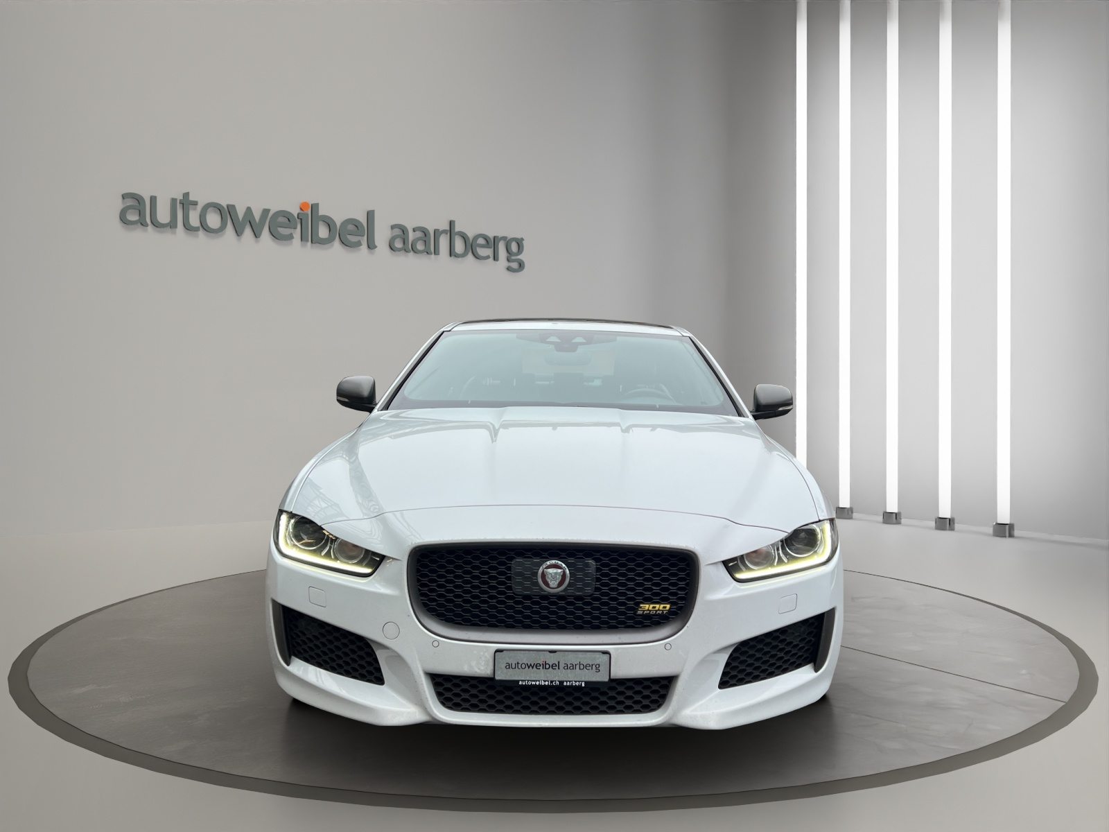 JAGUAR XE 30t 2.0 300 Sport AWD, Benzina, Occasioni / Usate, Automatico - 6