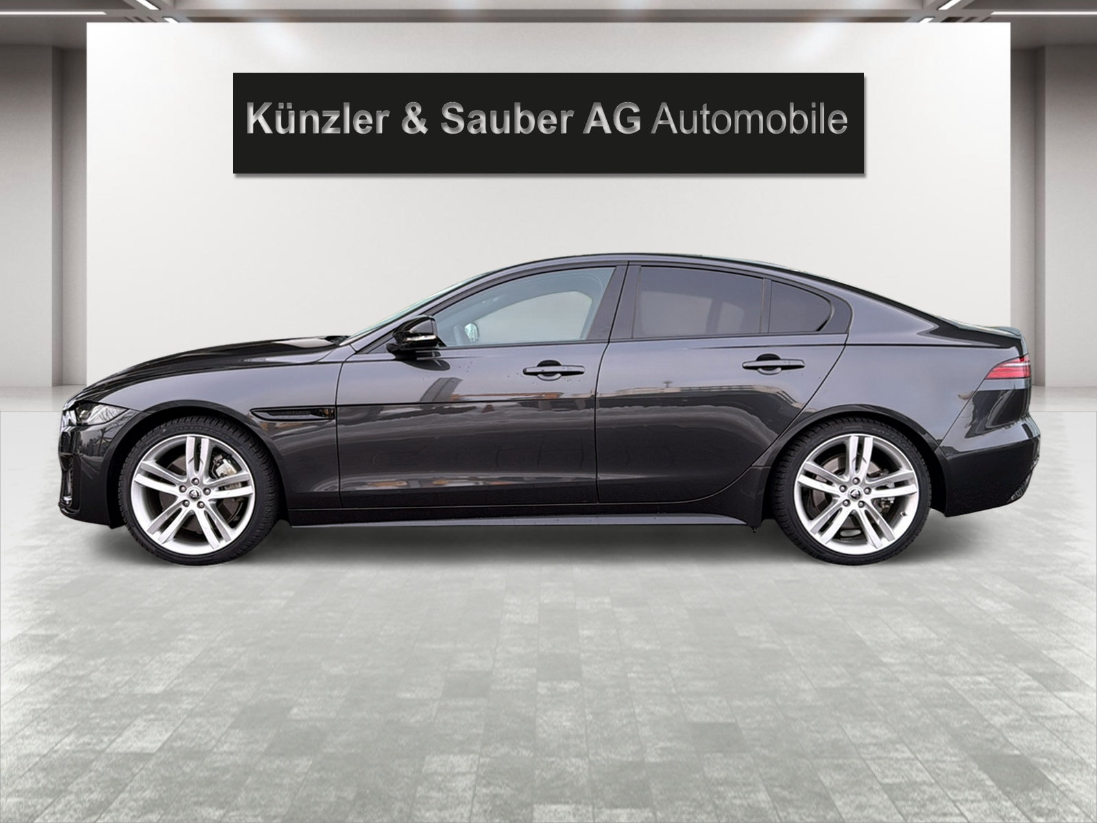 JAGUAR XE 2.0 Sport P300 AWD Automat, Petrol, Second hand / Used, Automatic - 2