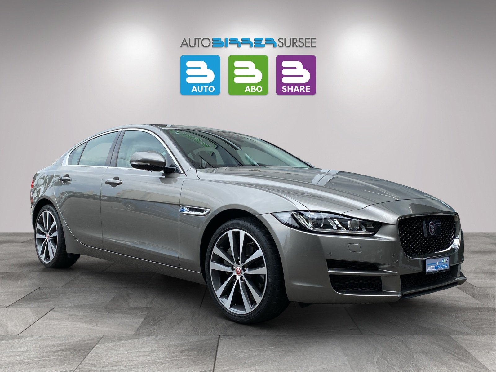 JAGUAR XE 2.0 D 180 Prestige AWD, Diesel, Occasion / Utilisé, Automatique - 3