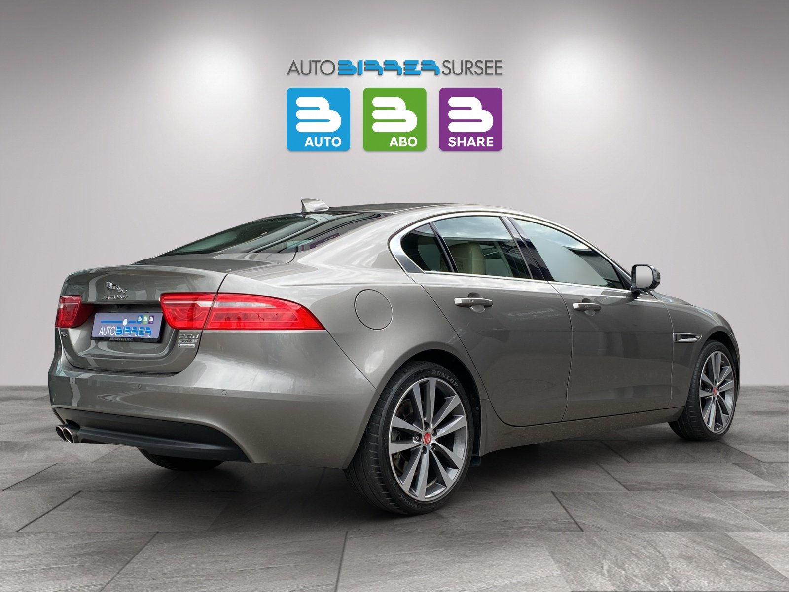 JAGUAR XE 2.0 D 180 Prestige AWD, Diesel, Occasion / Utilisé, Automatique - 5
