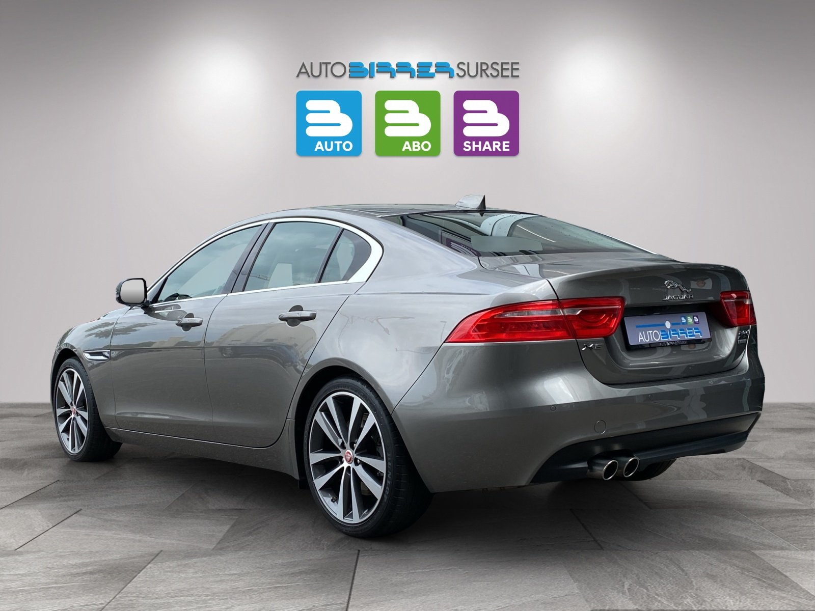 JAGUAR XE 2.0 D 180 Prestige AWD, Diesel, Occasion / Utilisé, Automatique - 7