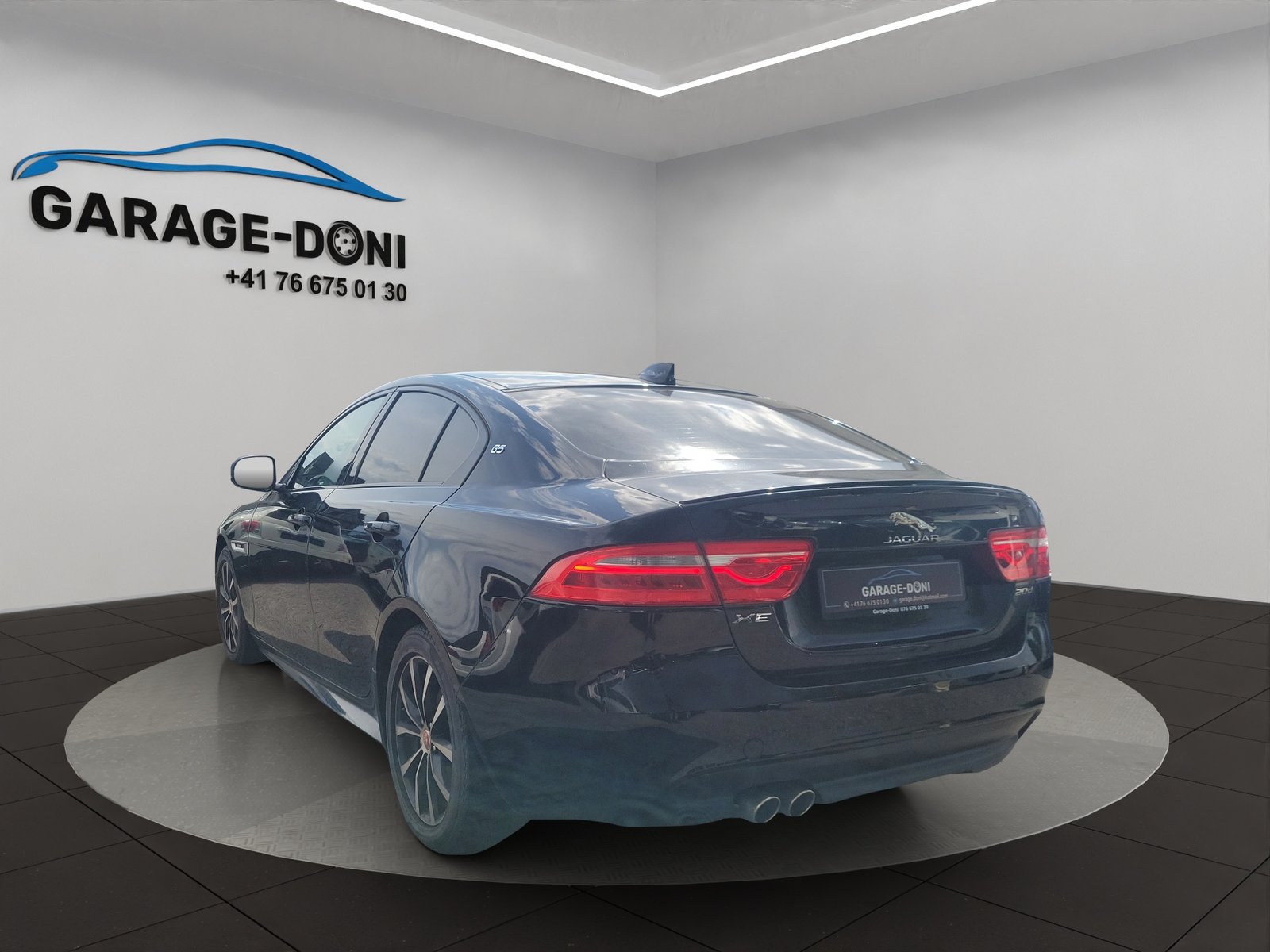 JAGUAR XE Limousine Diesel 2.0 D 163 E-Perform. Pure, Diesel, Second hand / Used, Automatic - 4