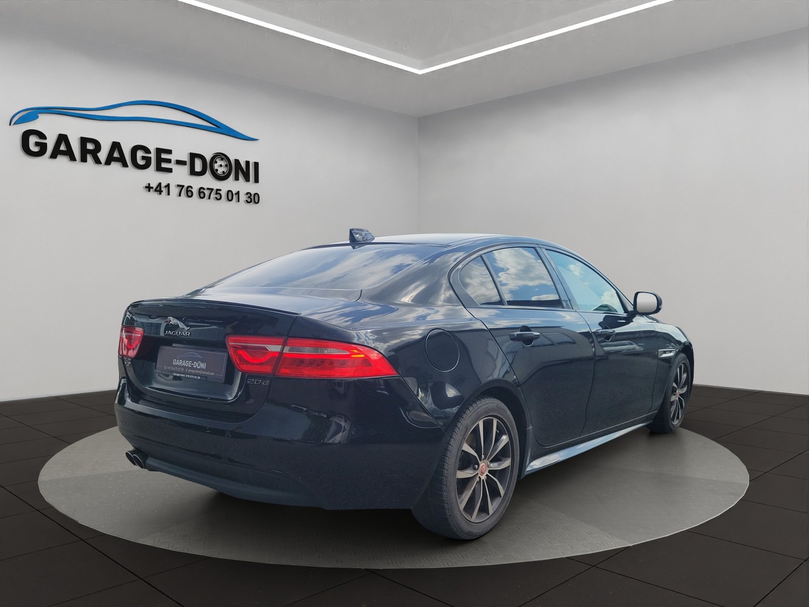 JAGUAR XE Limousine Diesel 2.0 D 163 E-Perform. Pure, Diesel, Second hand / Used, Automatic - 6