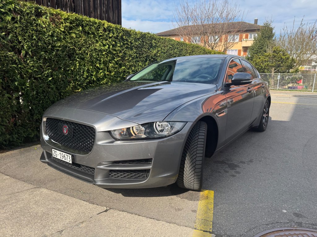 JAGUAR XE 2.0 D 180 Pure AWD, Diesel, Second hand / Used, Automatic - 5
