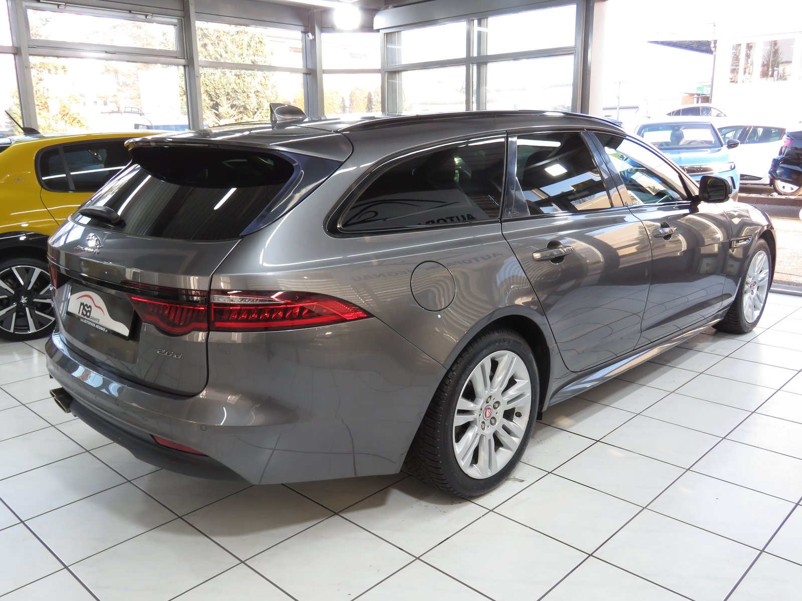 JAGUAR XF Sportbrake 20d R-Sport AWD Automatic, Diesel, Occasion / Gebraucht, Automatik - 4