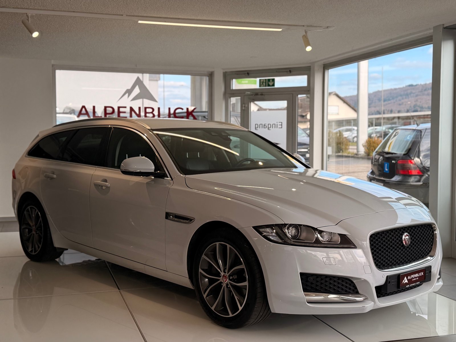 JAGUAR XF 25d Portfolio Automatic, Diesel, Occasion / Gebraucht, Automatik - 4