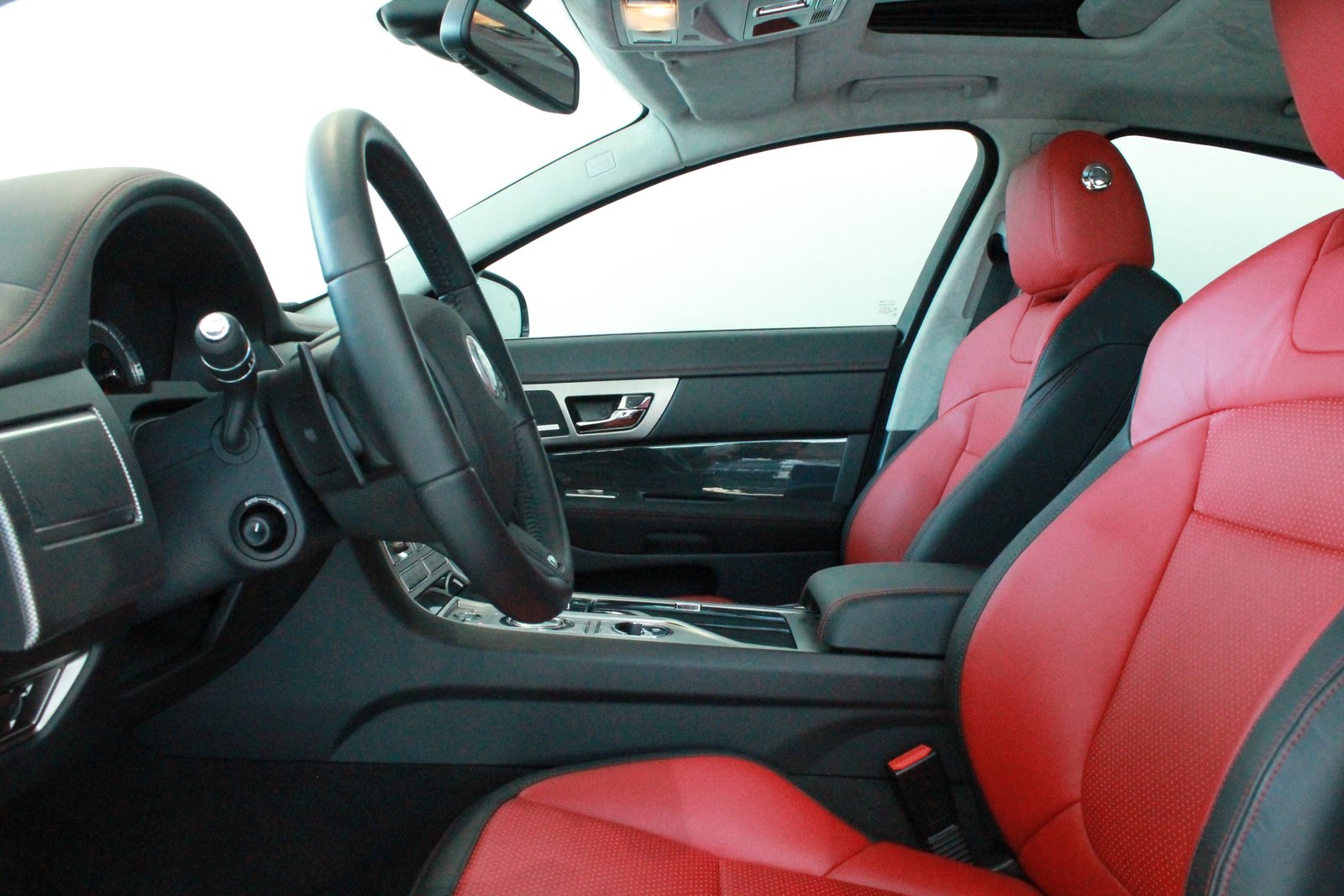JAGUAR XF 5.0 V8 S/C XFR, Benzin, Neuwagen, Automatik - 5
