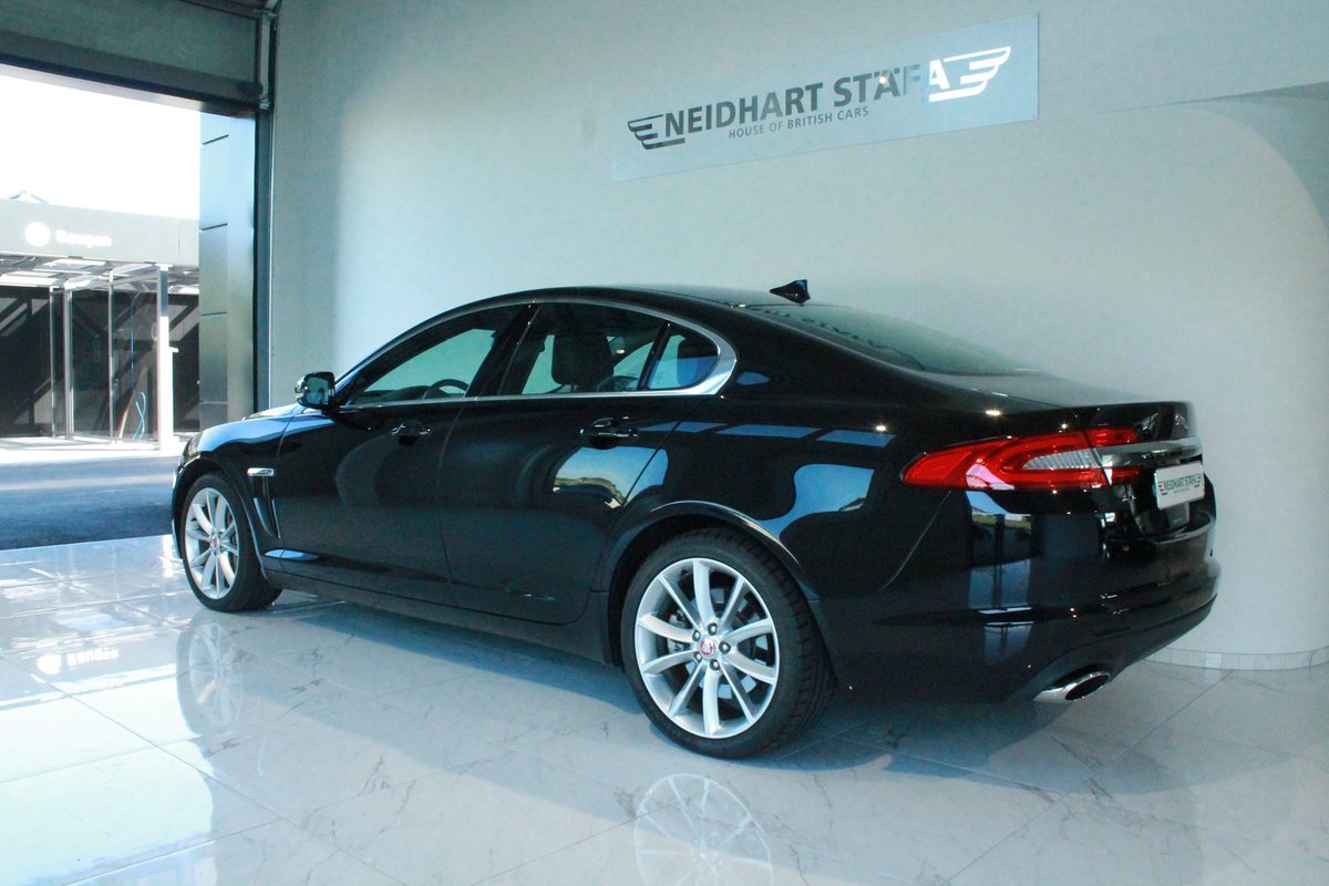 JAGUAR XF 3.0 V6 S/C Premium Luxury 4x4, Essence, Occasion / Utilisé, Automatique - 2