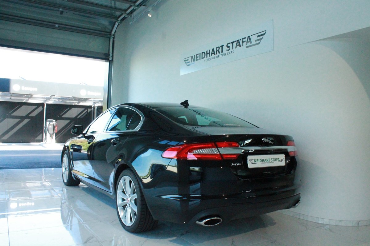 JAGUAR XF 3.0 V6 S/C Premium Luxury 4x4, Essence, Occasion / Utilisé, Automatique - 3