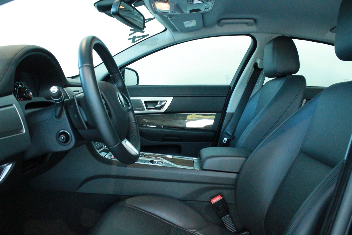 JAGUAR XF 3.0 V6 S/C Premium Luxury 4x4, Essence, Occasion / Utilisé, Automatique - 5