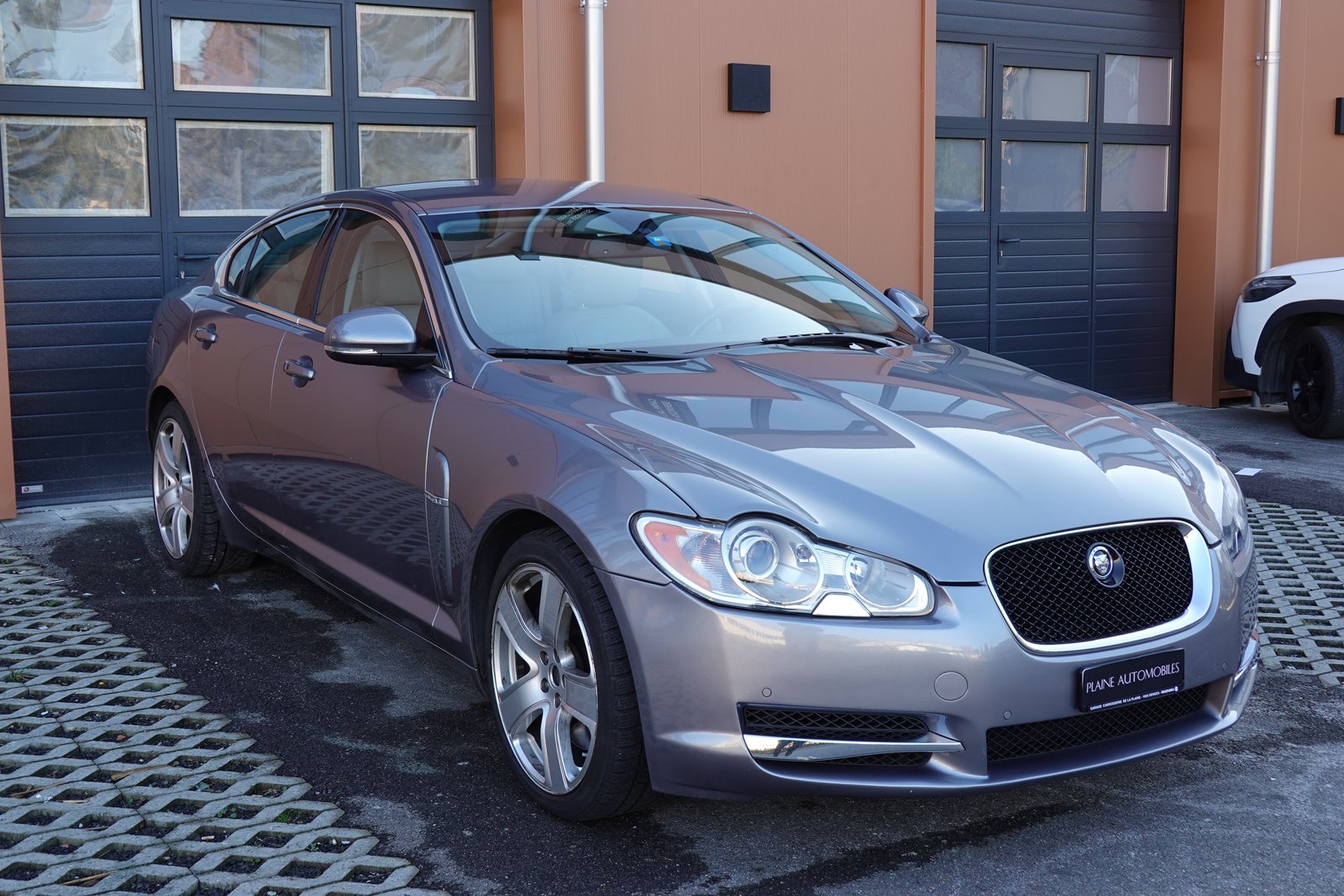 JAGUAR XF 3.0d S V6 Portfolio - 8 Roues * Expertisé 08.2025, Diesel, Occasion / Gebraucht, Automatik - 3