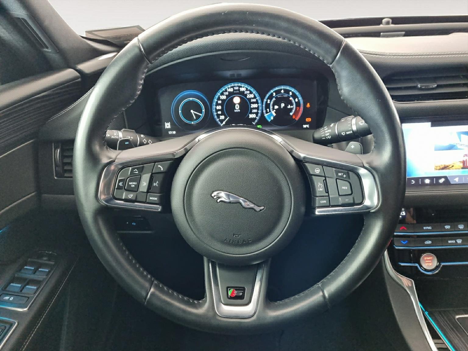 JAGUAR XF S AWD, Essence, Occasion / Utilisé, Automatique - 7
