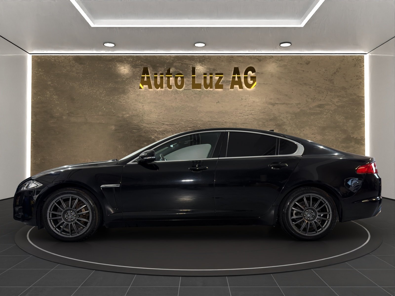 JAGUAR XF 3.0 V6 S/C 4x4, Benzin, Occasion / Gebraucht, Automatik - 6