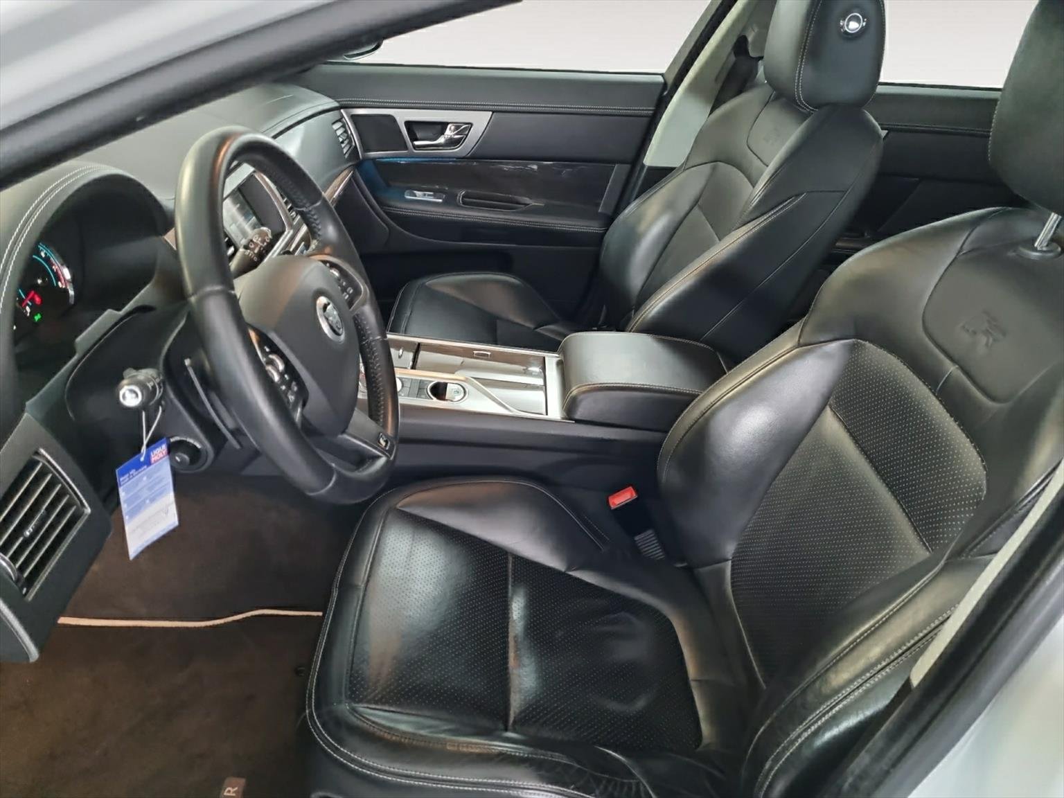 JAGUAR XF 5.0 V8 S/C XFR MOTORSCHADEN, Benzin, Occasion / Gebraucht, Automatik - 5