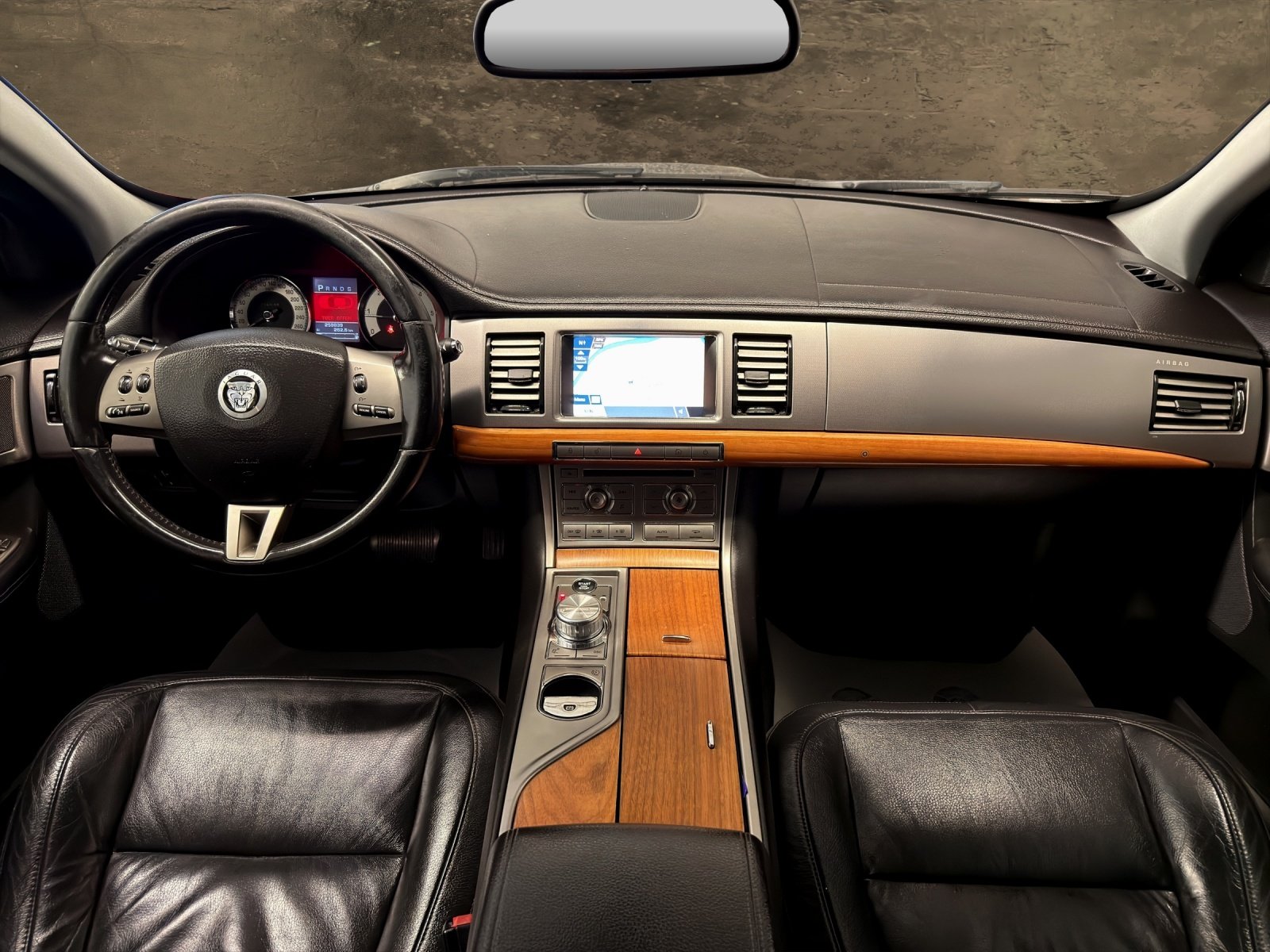 JAGUAR XF 2.7d V6 Luxury, Diesel, Occasion / Gebraucht, Automatik - 4