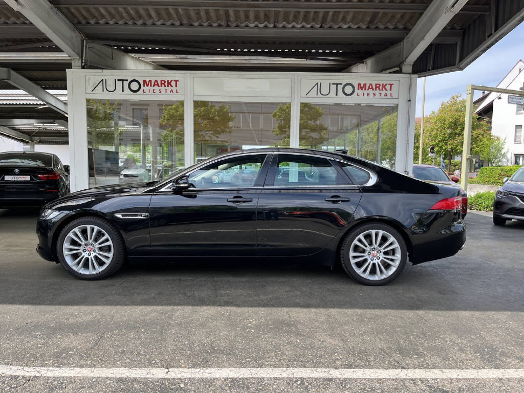 JAGUAR XF 2.0 D 180 Portfolio AWD, Diesel, Second hand / Used, Automatic - 2