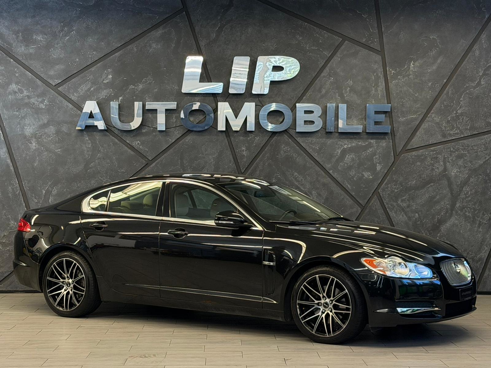 JAGUAR XF 3.0 V6 Luxury, Essence, Occasion / Utilisé, Automatique - 3