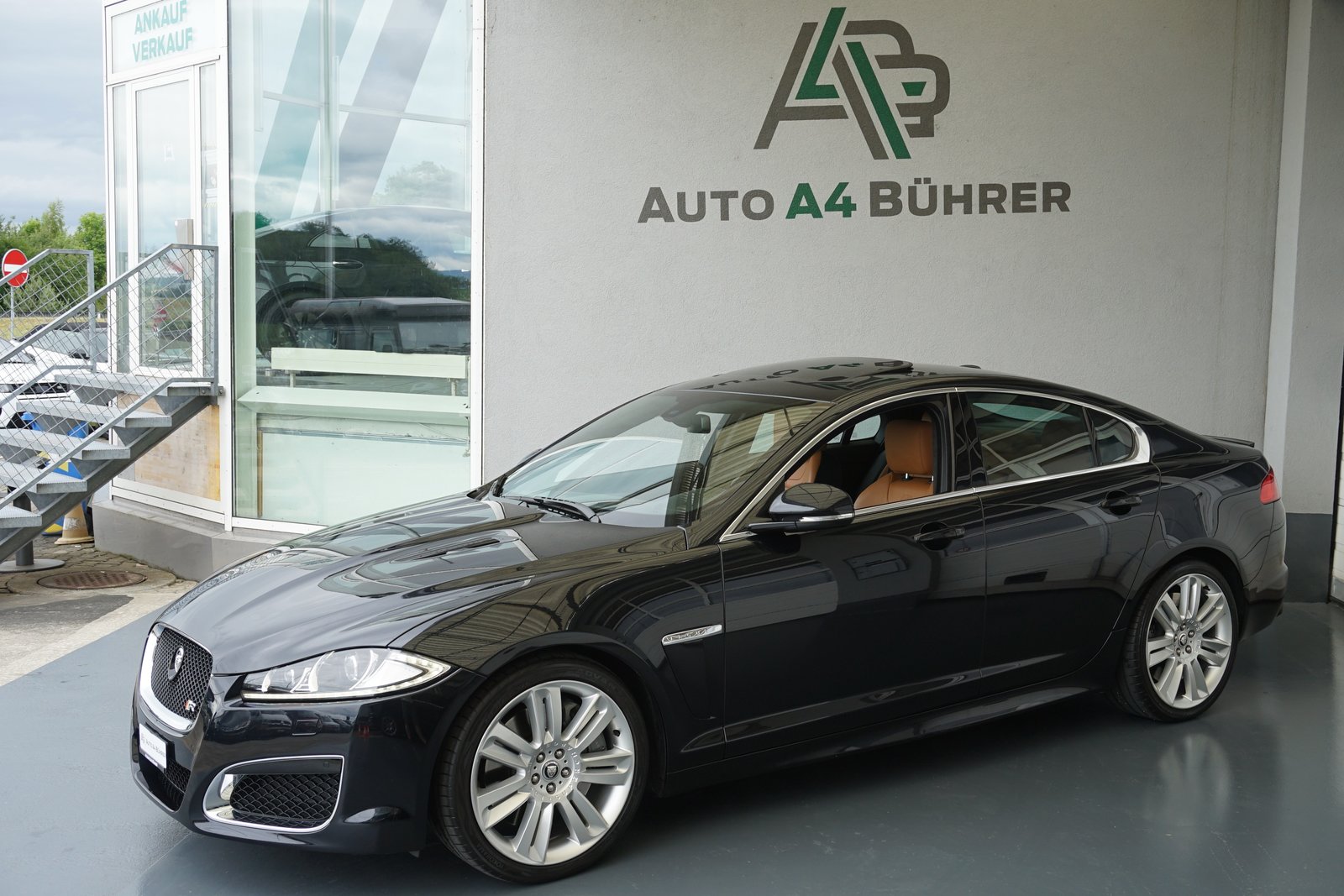 JAGUAR XF 5.0 V8 S/C XFR 510PS sehr gepflegte Sportlimousine, Benzin, Occasion / Gebraucht, Automatik - 4