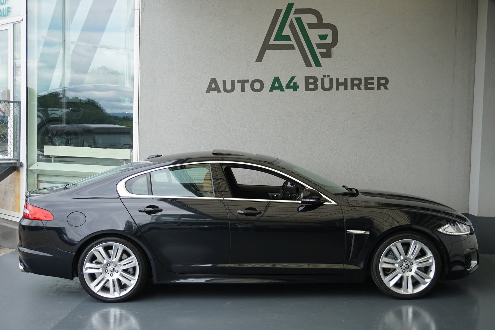 JAGUAR XF 5.0 V8 S/C XFR 510PS sehr gepflegte Sportlimousine, Benzin, Occasion / Gebraucht, Automatik - 5