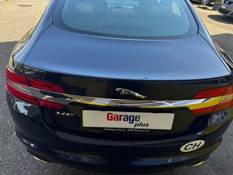 JAGUAR XF 3.0 V6 D Premium Luxury, Diesel, Occasion / Gebraucht, Automatik - 4
