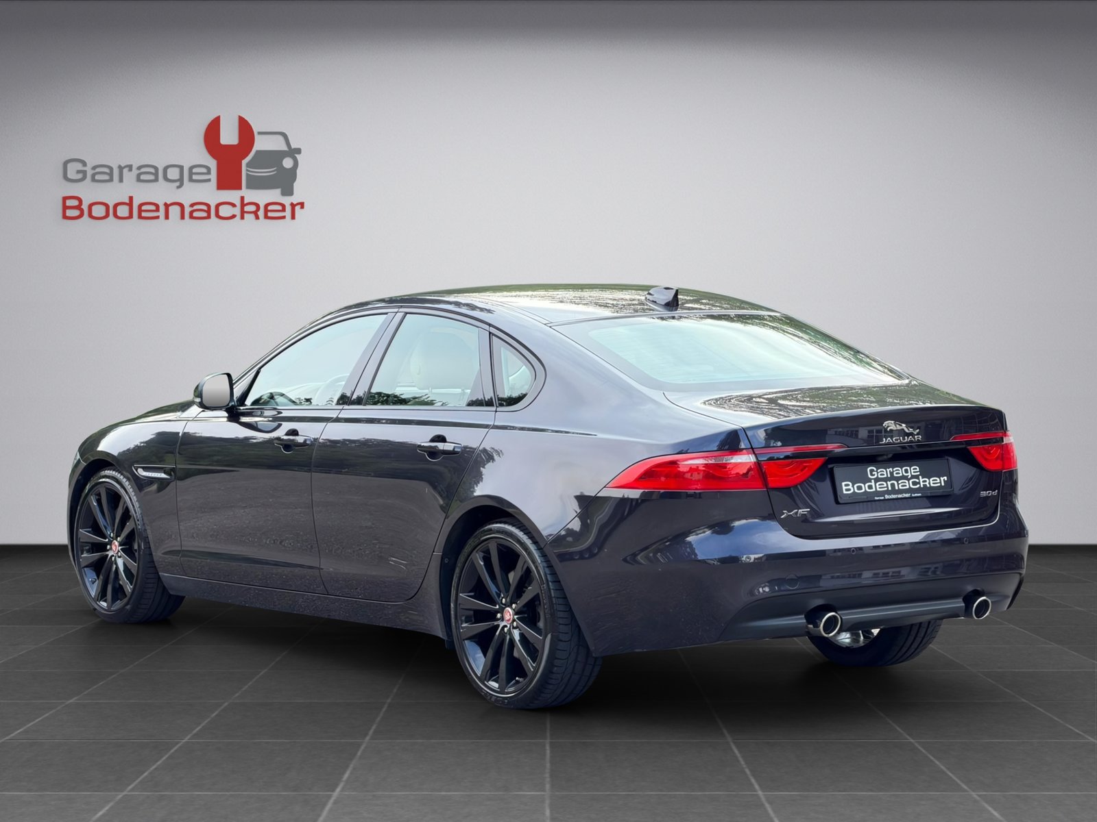 JAGUAR XF 30d Portfolio Automatic * Diesel * V6 * 300PS *, Diesel, Occasion / Gebraucht, Automatik - 4
