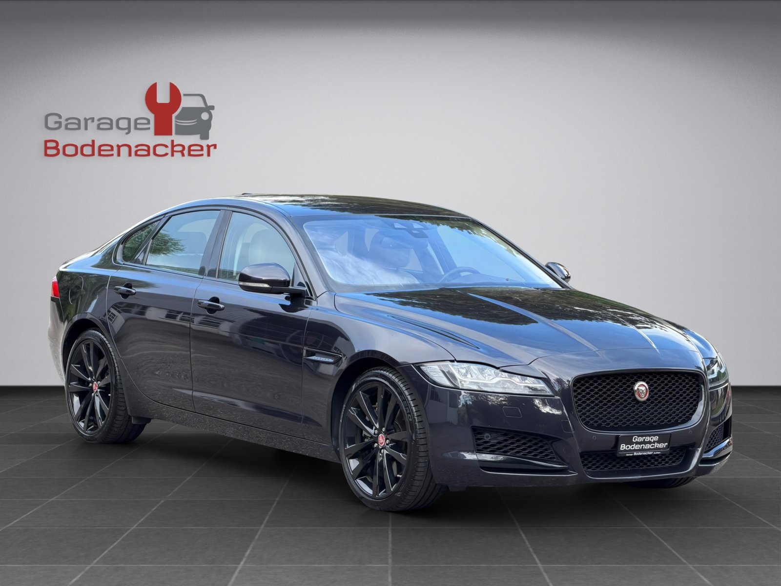 JAGUAR XF 30d Portfolio Automatic * Diesel * V6 * 300PS *, Diesel, Occasion / Gebraucht, Automatik - 7