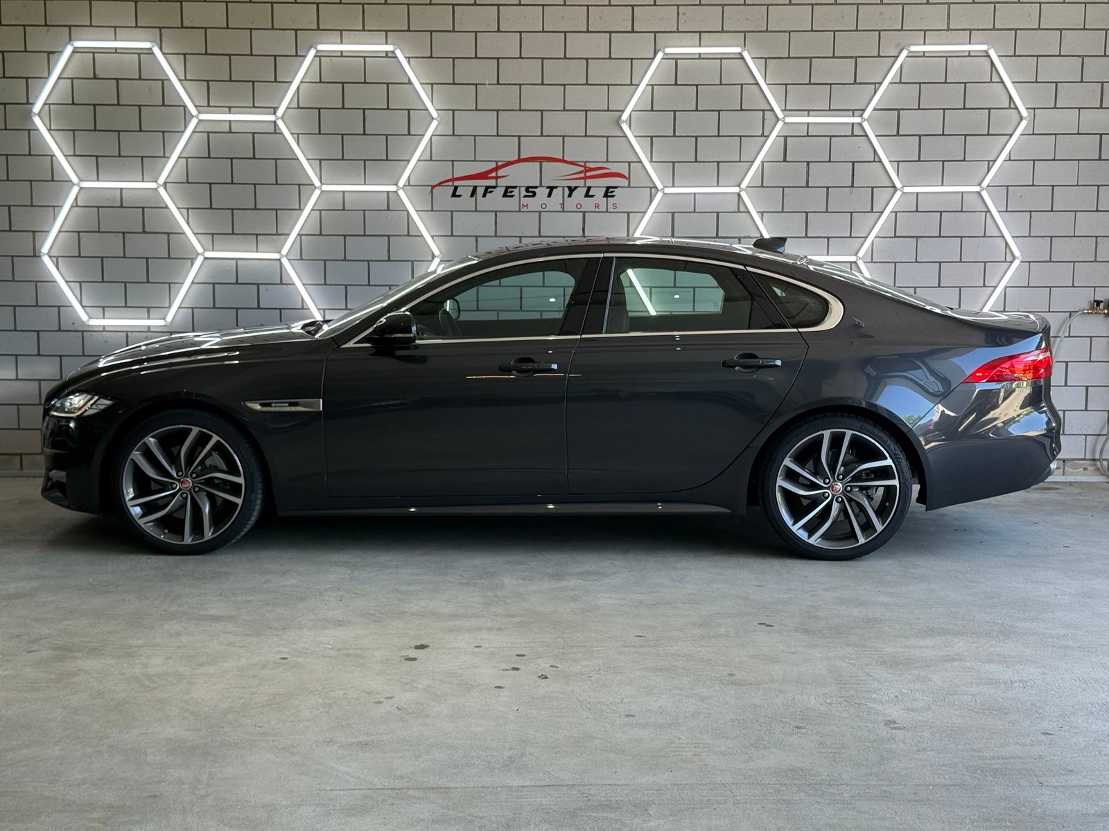 JAGUAR XF 30t R-Sport AWD, Benzina, Occasioni / Usate, Automatico - 2