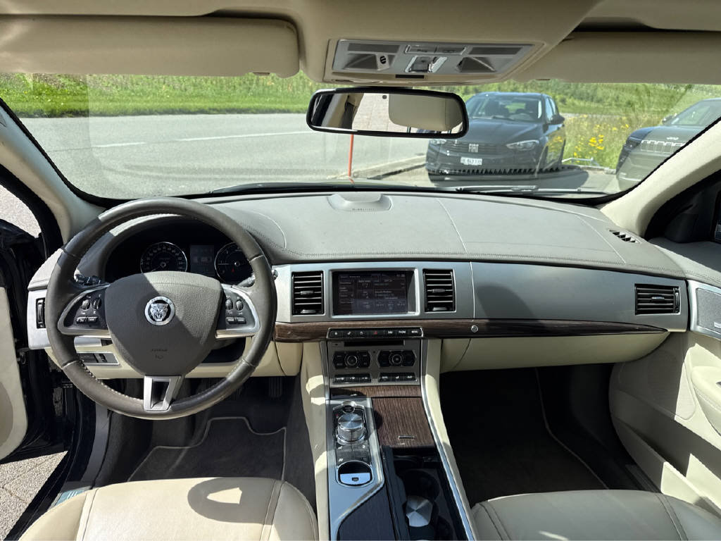 JAGUAR XF 3.0 V6 D S Premium Luxury, Diesel, Occasion / Gebraucht, Automatik - 4