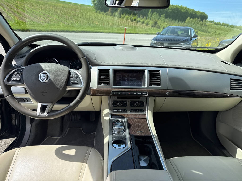 JAGUAR XF 3.0 V6 D S Premium Luxury, Diesel, Occasion / Gebraucht, Automatik - 5