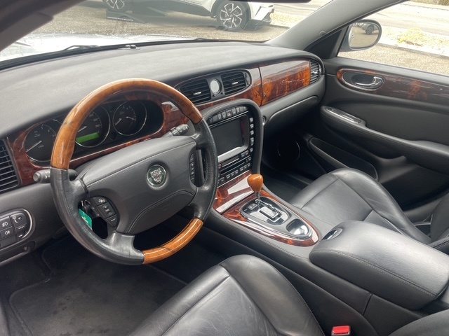 JAGUAR XJ 4.2 V8 Executive, Petrol, Second hand / Used, Automatic - 5