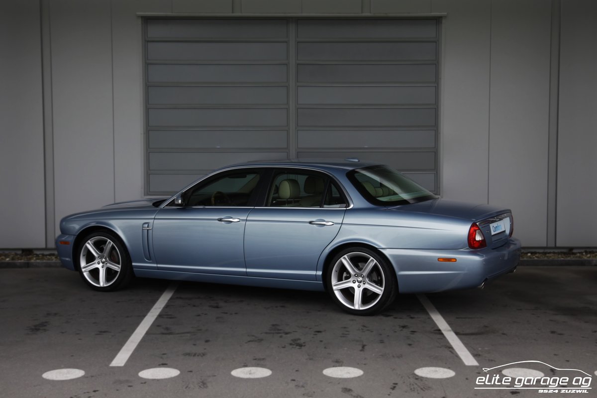 JAGUAR XJ8 4.2 V8 Sovereign, Benzin, Occasion / Gebraucht, Automatik - 3