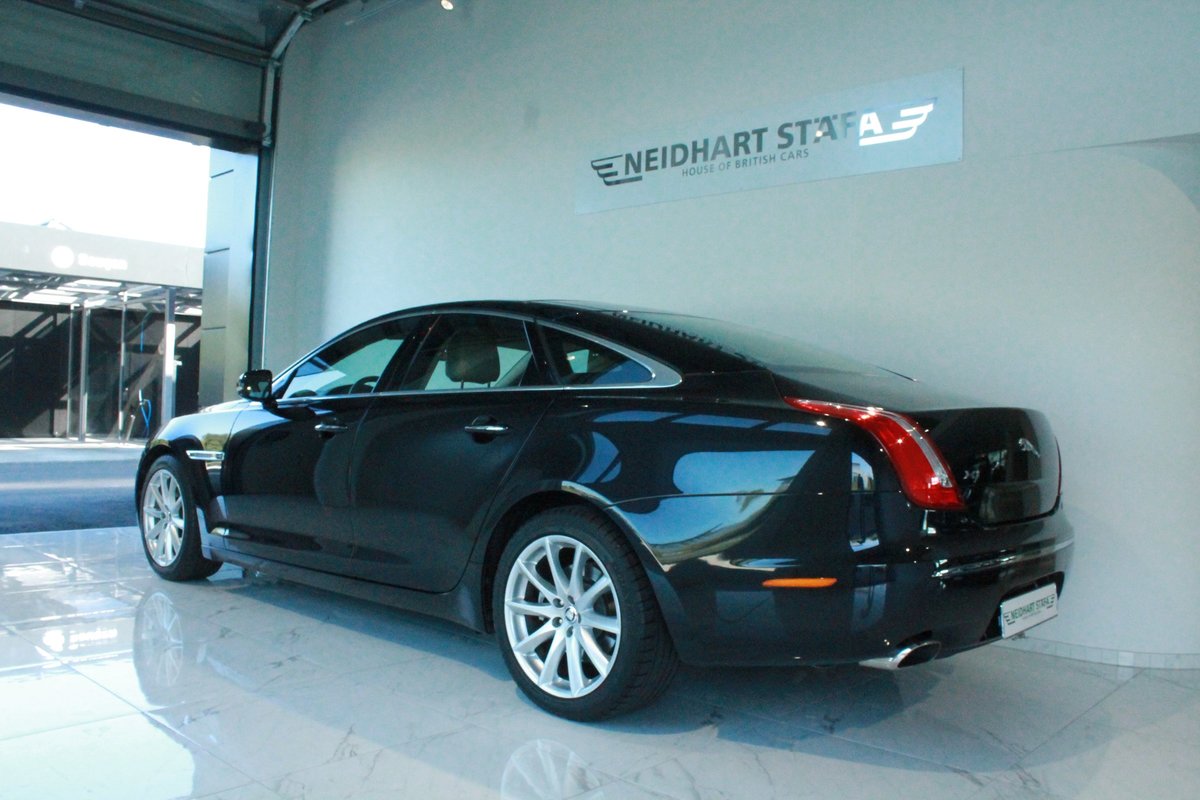 JAGUAR XJ 5.0 V8 Premium Luxury Automatic, Benzin, Occasion / Gebraucht, Automatik - 2