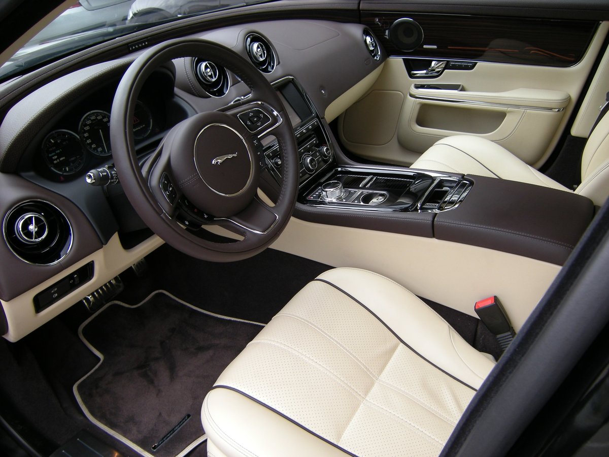 JAGUAR XJ 3.0d V6 Supersport Automatic, Diesel, Occasion / Gebraucht, Automatik - 4