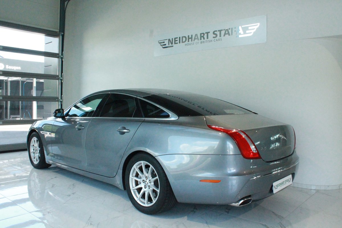 JAGUAR XJ 3.0d V6 Premium Luxury Automatic, Diesel, Occasion / Gebraucht, Automatik - 2