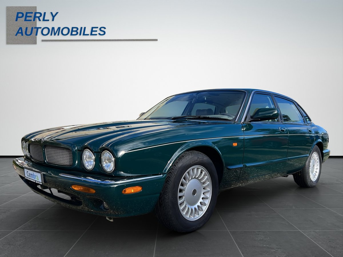 JAGUAR XJ 3.2 V8 Executive, Benzina, Occasioni / Usate, Automatico - 2