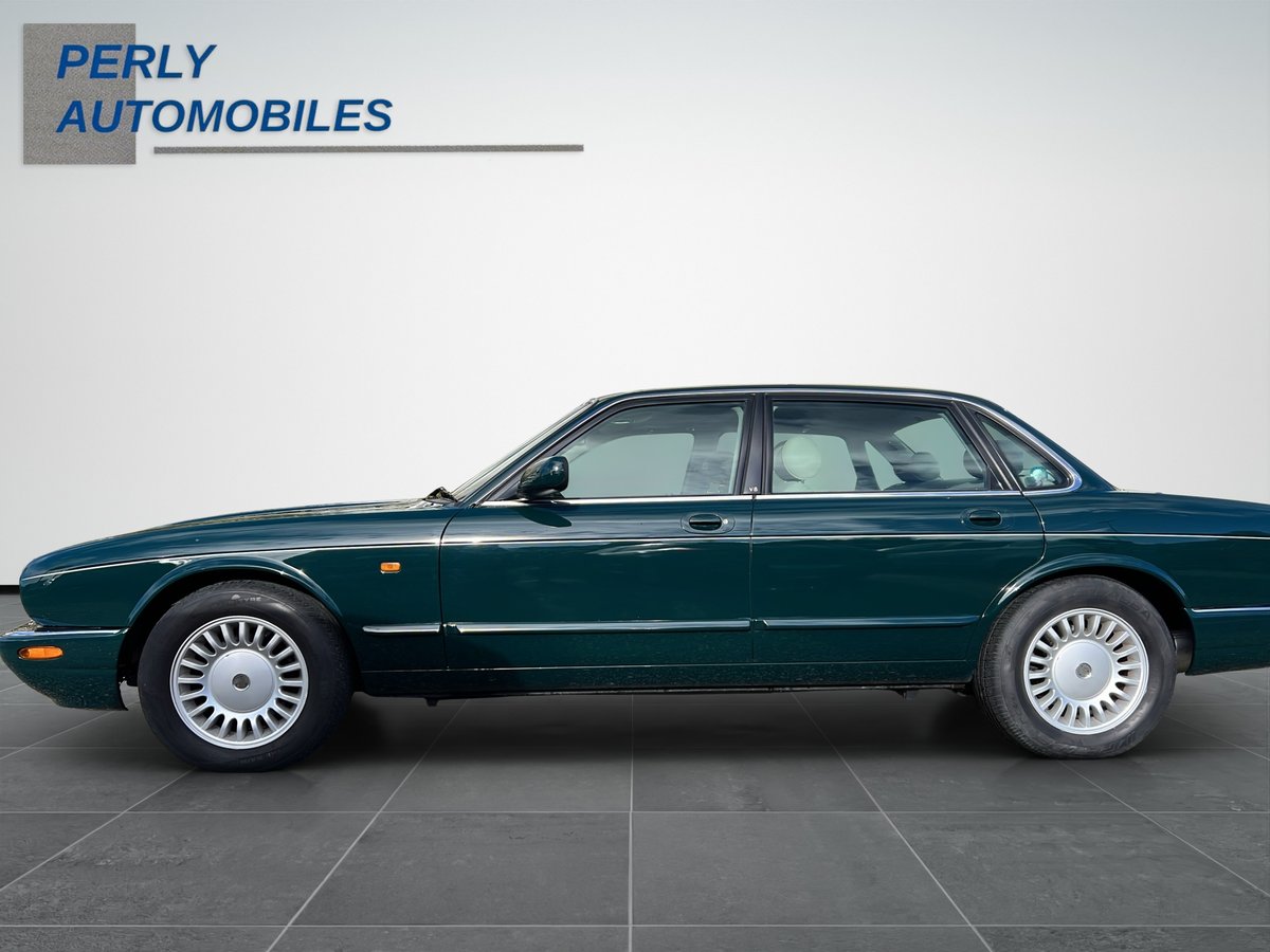 JAGUAR XJ 3.2 V8 Executive, Benzina, Occasioni / Usate, Automatico - 3