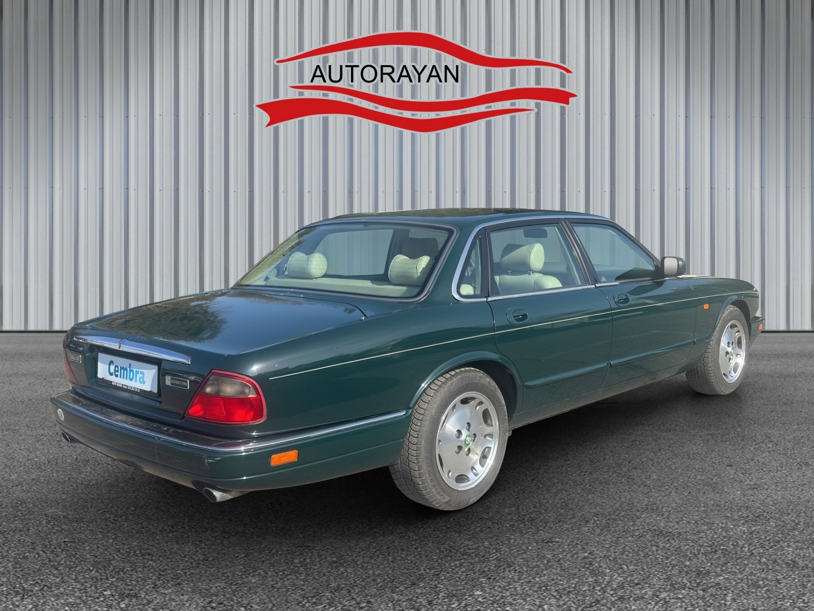 JAGUAR XJ 3.2 Executive, Petrol, Second hand / Used, Automatic - 5