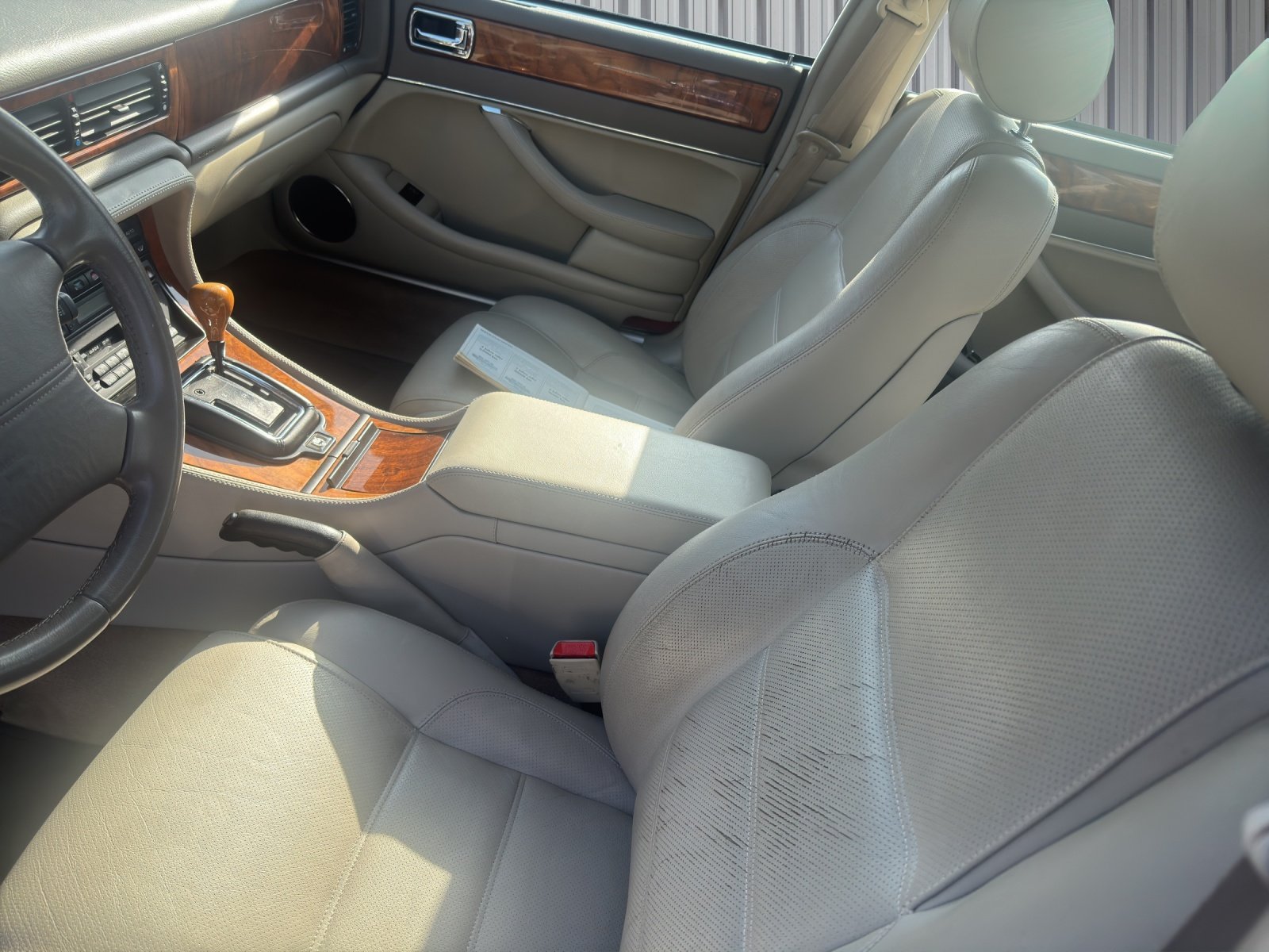 JAGUAR XJ 3.2 Executive, Petrol, Second hand / Used, Automatic - 7