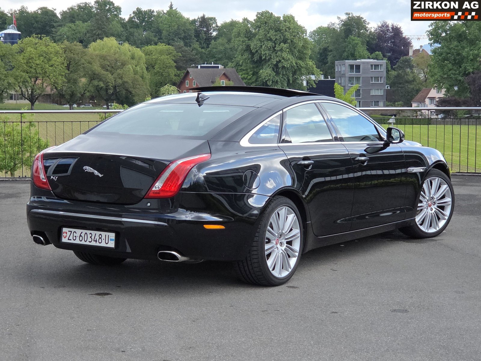 JAGUAR XJ 3.0 S/C Portfolio AWD, Petrol, Second hand / Used, Automatic - 4