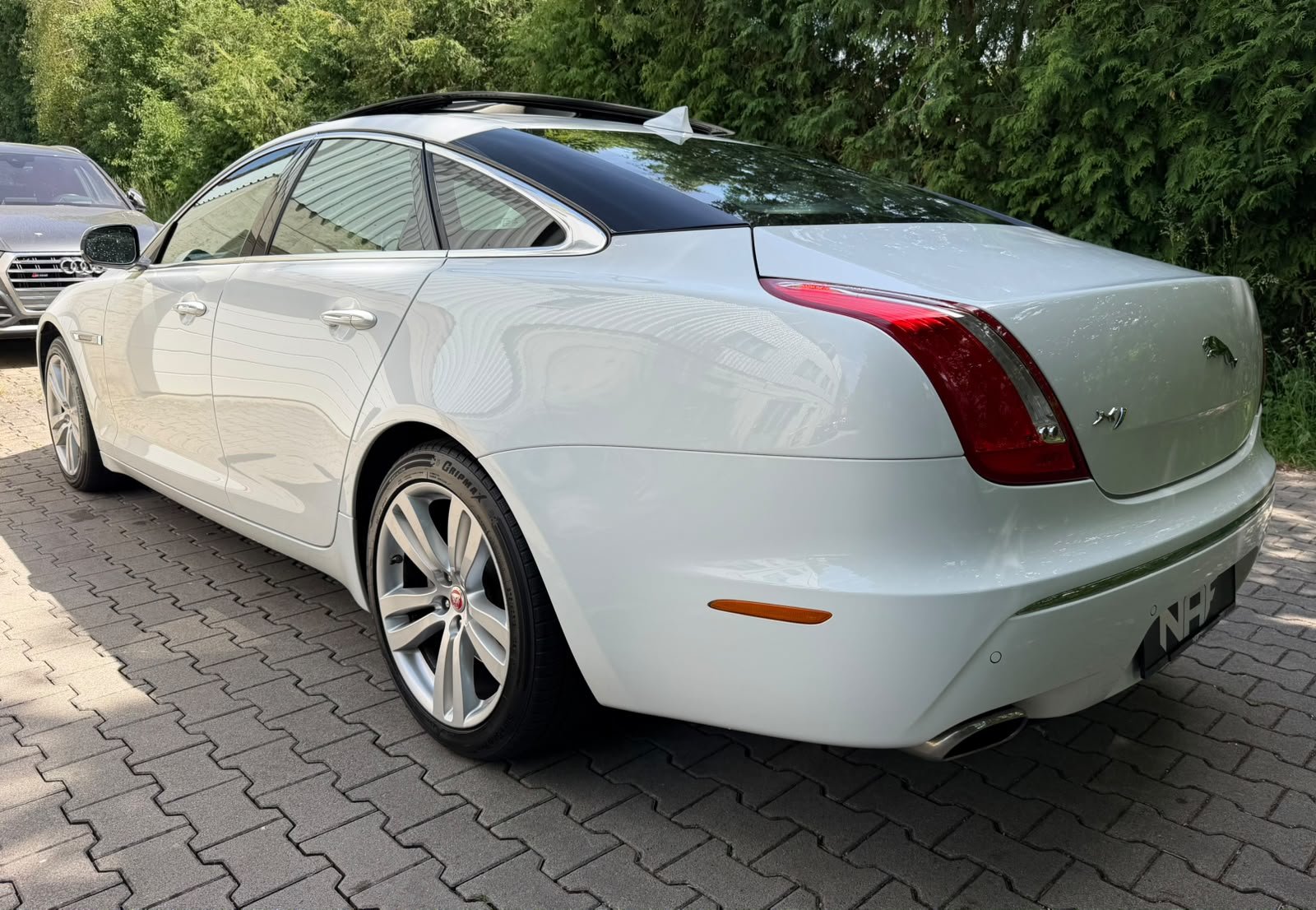 JAGUAR XJ 3.0d V6 Premium Luxury Automatic, Diesel, Occasion / Utilisé, Automatique - 3