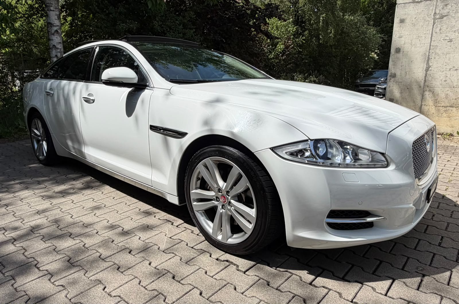 JAGUAR XJ 3.0d V6 Premium Luxury Automatic, Diesel, Occasion / Utilisé, Automatique - 7