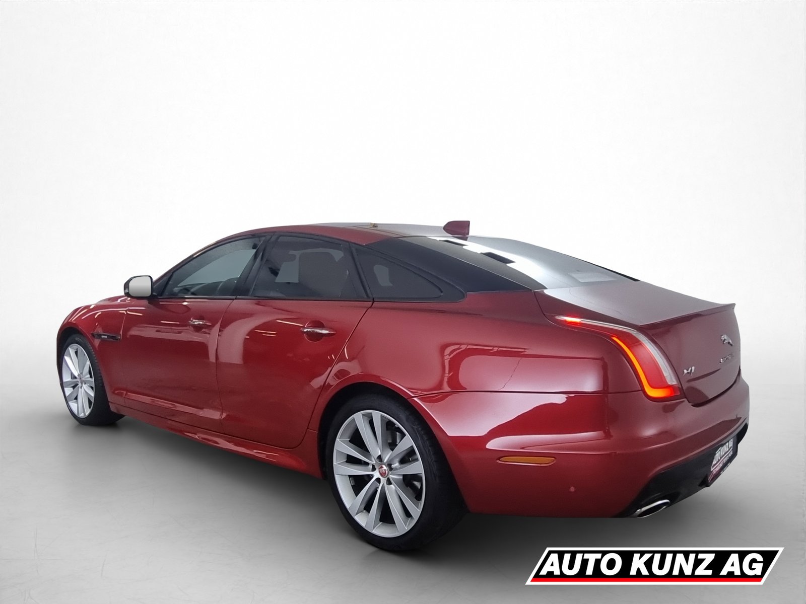 JAGUAR XJ R-Sport 3.0 V6 AWD, Petrol, Second hand / Used, Automatic - 4