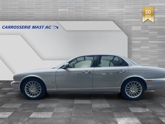 JAGUAR XJ 4.2 V8 Executive, Petrol, Second hand / Used, Automatic - 3