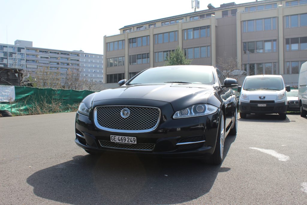 JAGUAR XJ 3.0 V6 S/C Premium Luxury AWD, Benzina, Occasioni / Usate, Automatico - 7