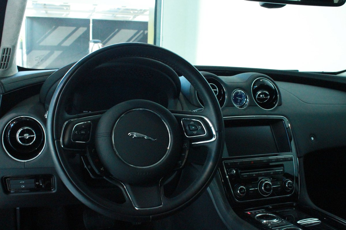 JAGUAR XJ 3.0 V6 S/C Portfolio Automatic AWD, Benzin, Vorführwagen, Automatik - 4