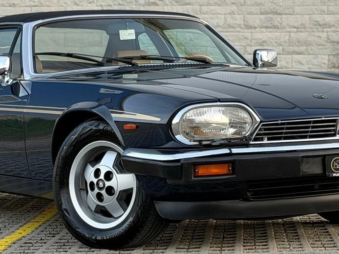 JAGUAR XJS 5.3 V12 Convertible, Essence, Voiture de collection, Automatique