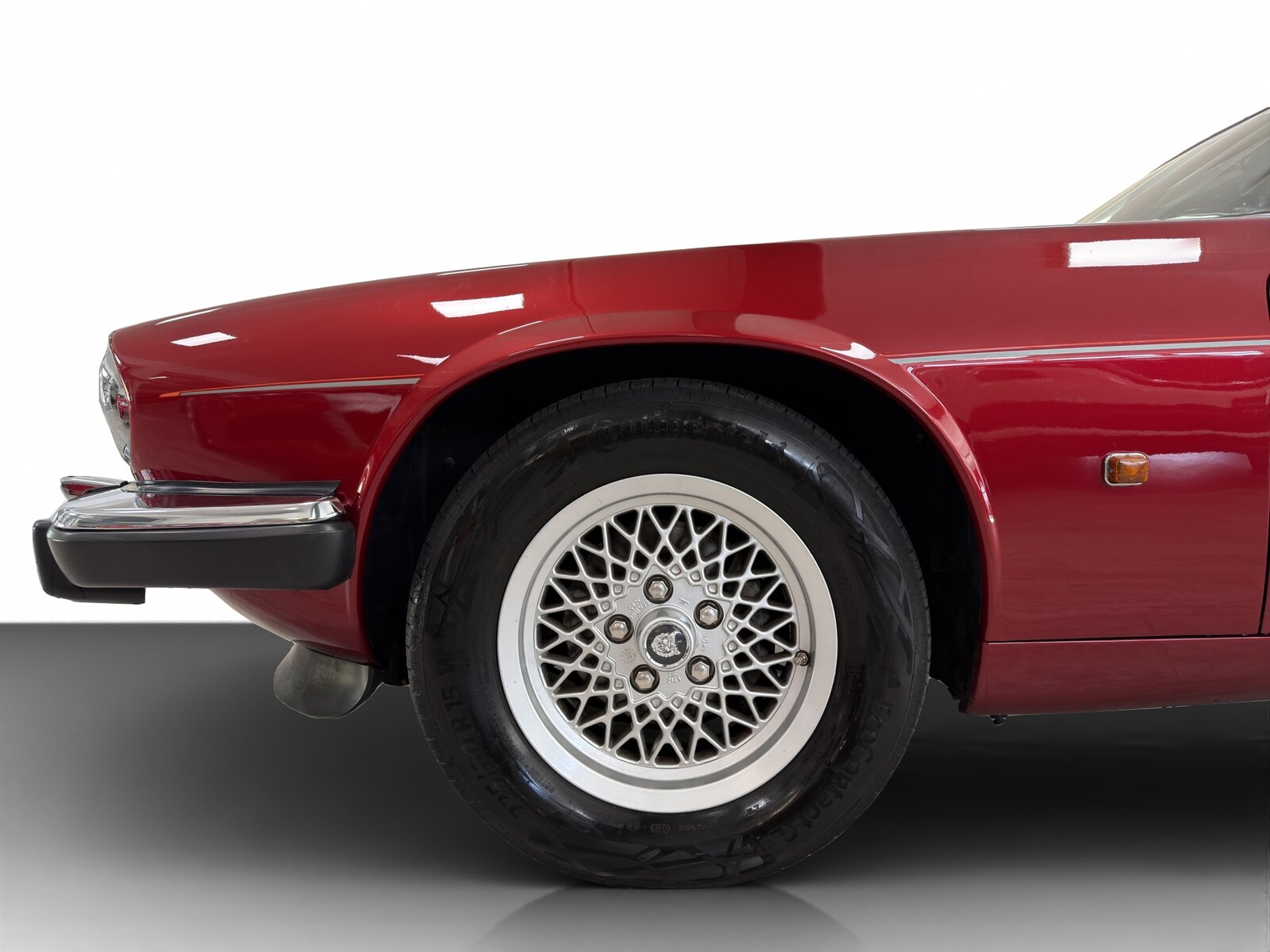 JAGUAR XJS 5.3 V12 Convertible, Petrol, Classic - 2