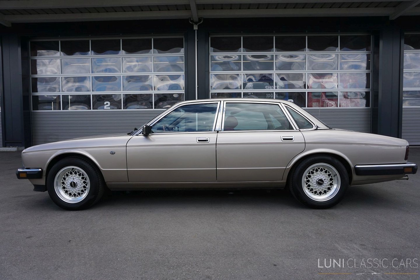 JAGUAR XJ6 3.6 Sovereign, Petrol, Classic, Automatic - 3