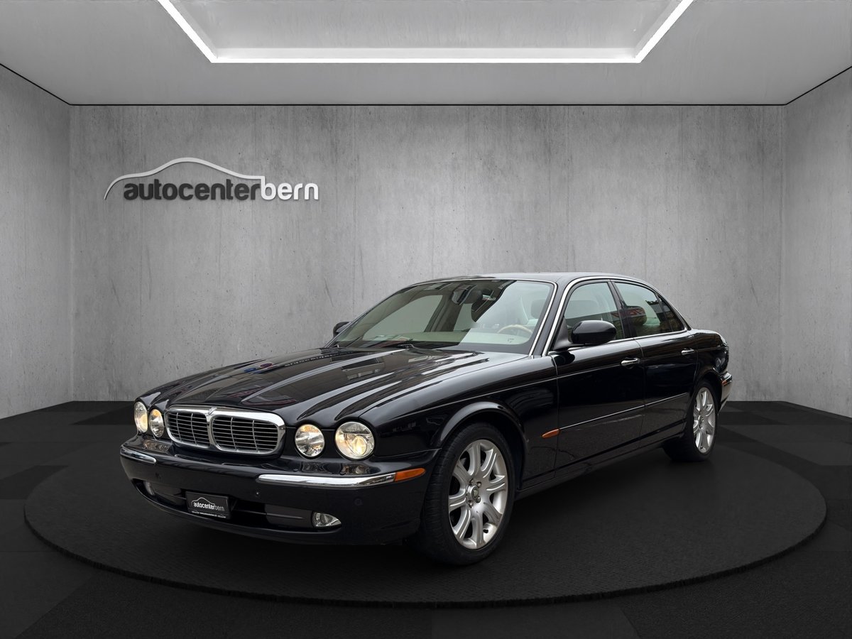 JAGUAR XJ8 4.2 V8 Executive, Benzin, Occasion / Gebraucht, Automatik - 3